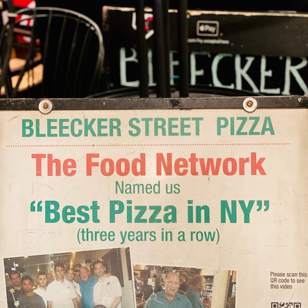 Photo taken at Bleecker Street Pizza by Soul 🪄 on 6/27/2022