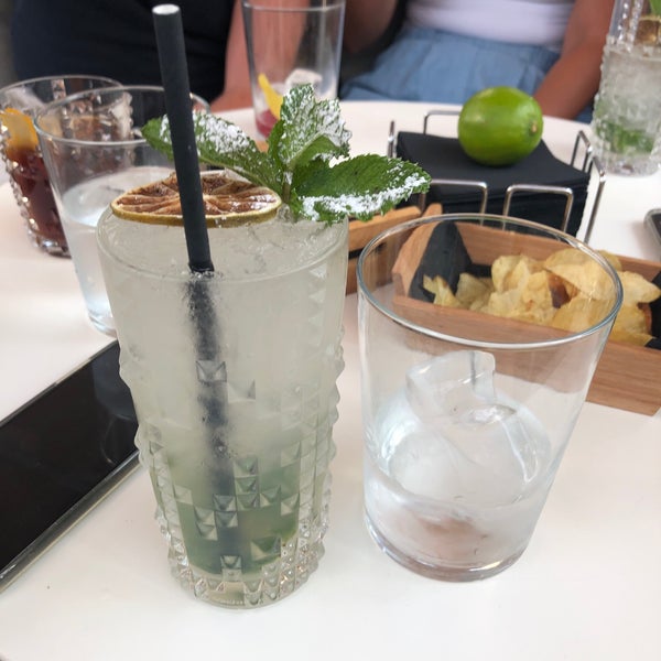 Foto diambil di ME Restaurant &amp; Lounge oleh Claudia E. pada 7/18/2019