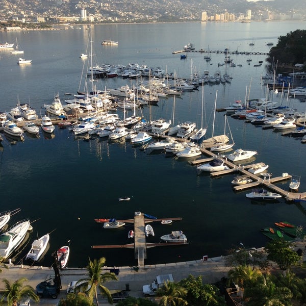 Photos at Club de Yates de Acapulco - Harbor / Marina in Las Playas