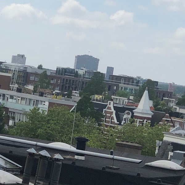 Photo taken at Hampshire Hotel - Amsterdam American by Dr.Noura A. on 5/30/2019