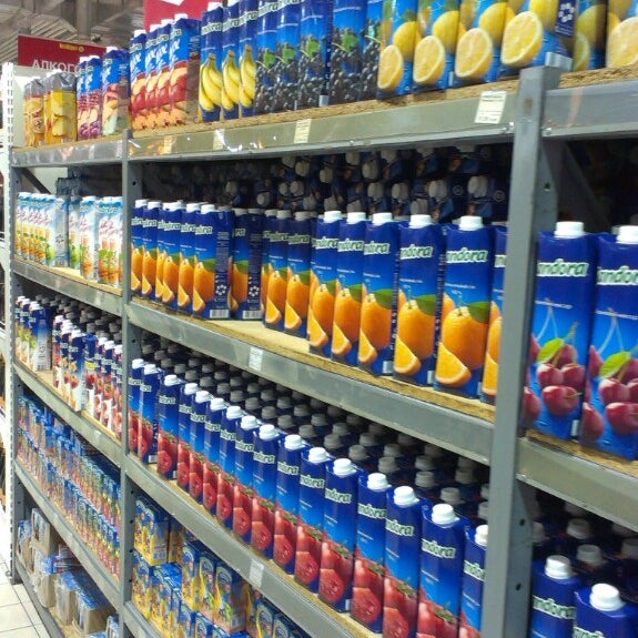 Мегамаркет 43 интернет магазин киров. Сеть магазинов разноторг фото. Сеть магазинов разноторг фото. Мегамаркет киев. Ооо мегамаркет.