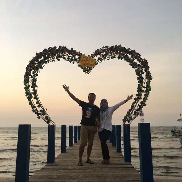 Photos At Pantai Pasir Putih Wates Kaliori Jawa Tengah