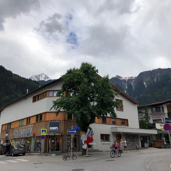 Mayrhofen Wood shop