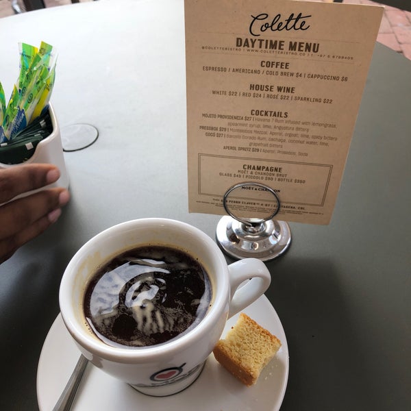 รูปภาพถ่ายที่ EL BARÓN - Café &amp; Liquor Bar โดย Micha เมื่อ 12/5/2019