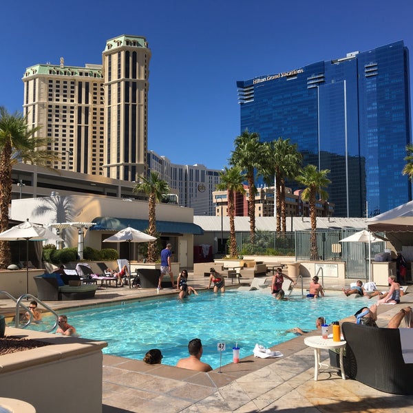 mgm signature pool party