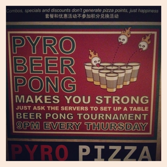 12/6/2012にKristin L.がPyro Pizzaで撮った写真