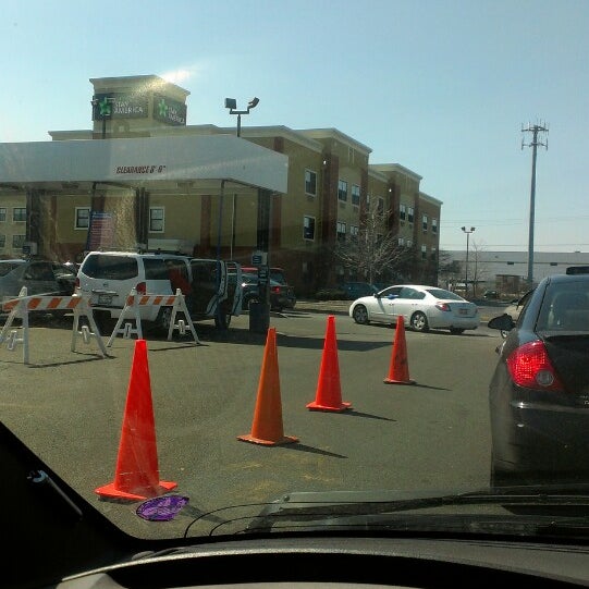 Fuller's Car Wash 7 tips from 305 visitors