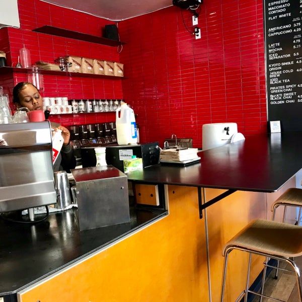 12/2/2018にKyle M.がContraband Coffeebarで撮った写真