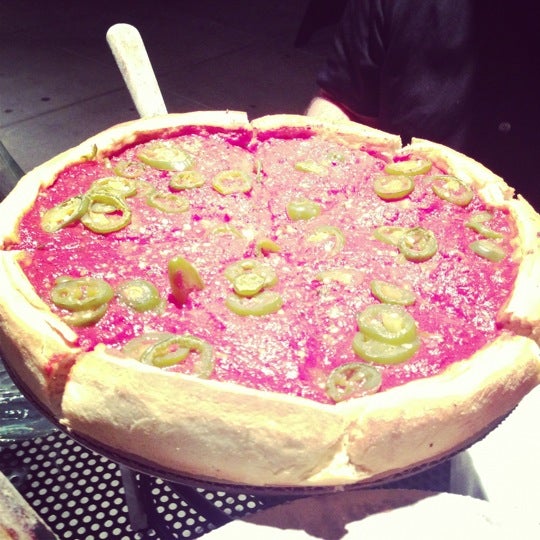 Foto diambil di Patxi&#39;s Pizza oleh Michelle D. pada 10/27/2012