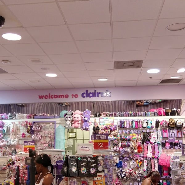 CLAIRE'S BOUTIQUE - 8001 S Orange Blossom Trl, Orlando, Florida