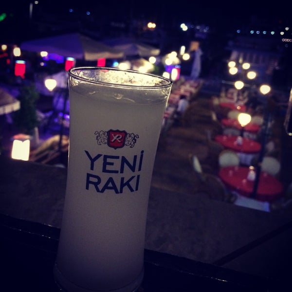 Foto diambil di Ömür Liman Restaurant oleh N.Tunç ☪. pada 4/22/2015