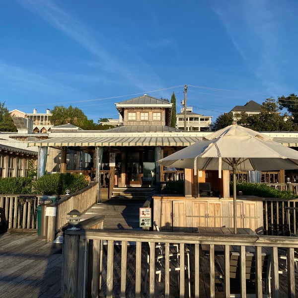 Elijah's Seafood Restaurant in Wilmington