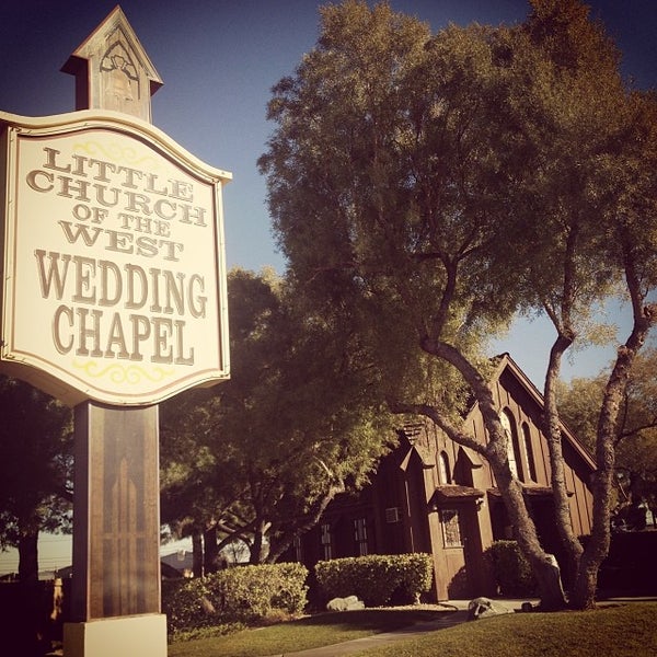 Foto diambil di Little Church of the West oleh Ricardo S. pada 12/15/2013