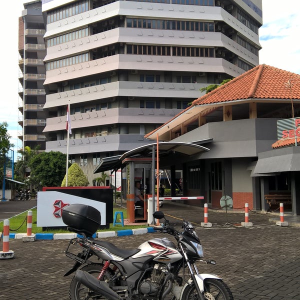 Photos à Institut Bisnis Informatika Stikom Surabaya (IBISS ...