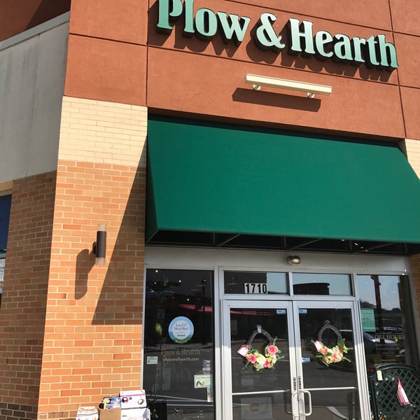 Plow & Hearth Pittsburgh, PA