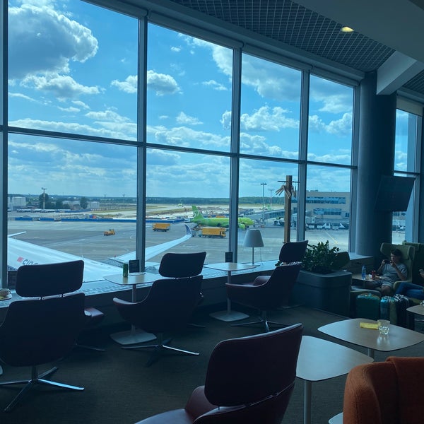 Grey wall lounge аэропорт домодедово