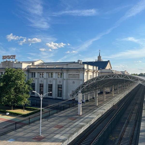 Foto tomada en Станция Брест-Центральный / Brest Railway Station  por Max B. el 6/16/2022