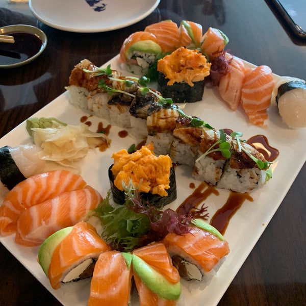 Foto diambil di Sushi Chef Japanese Restaurant &amp; Market oleh Albert S. pada 2/8/2020