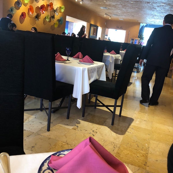 Foto diambil di Santa Fe Restaurante oleh Pamela S. pada 11/14/2017