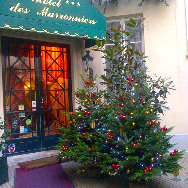 Das Foto wurde bei Hôtel des Marronniers von Hôtel des Marronniers am 12/31/2013 aufgenommen