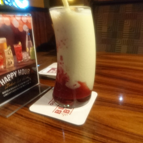 Photo taken at Outback Steakhouse by Leury A. on 12/31/2019