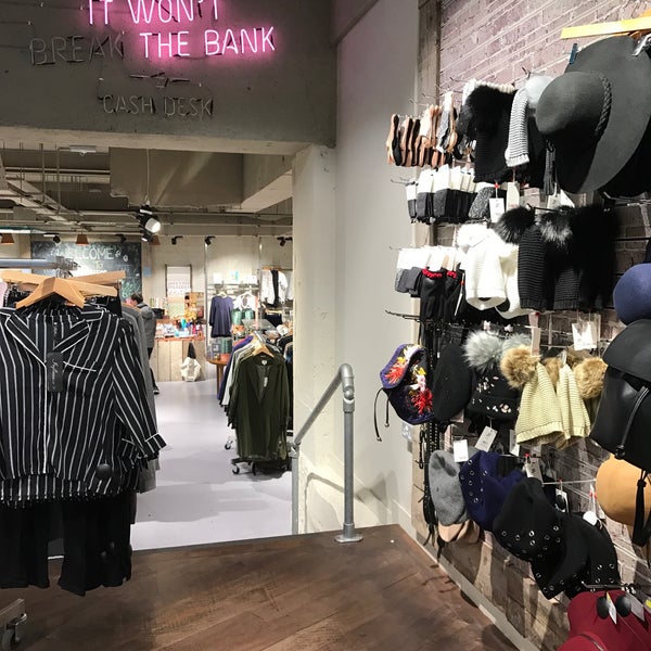 Joy магазин одежды нижний новгород. Отель joy казань. Молодогвардейская 156 самара. Бутик отель joy казань. Joy бутик.