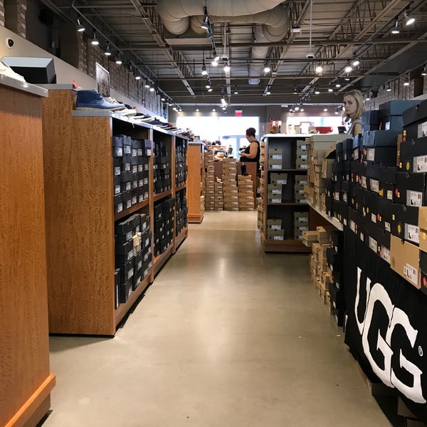UGG Outlet - Shoe Store