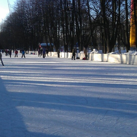 Каток на крестовском острове
