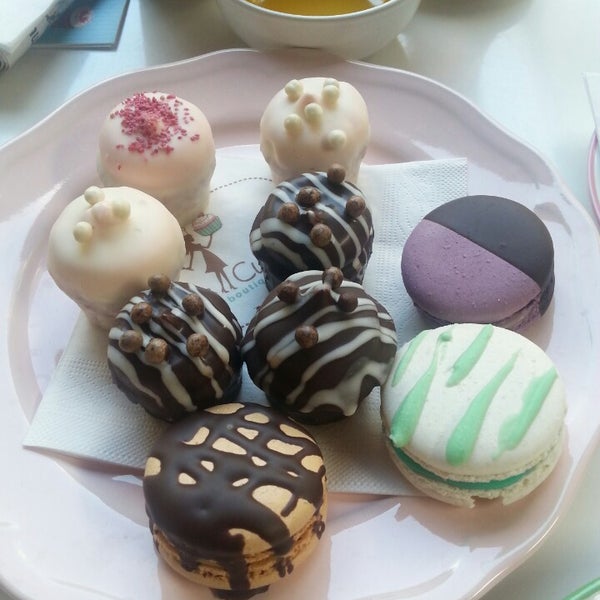 9/12/2014にEda K.がMrs. Cupcakeで撮った写真