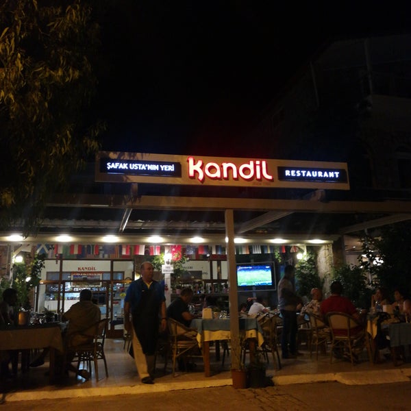 Foto diambil di Kandil Restaurant Şafak Usta&#39;nın Yeri oleh Serhan Ö. pada 6/15/2018