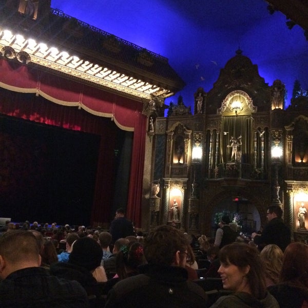 Das Foto wurde bei Louisville Palace Theatre von Amelia am 12/21/2014 aufgenommen