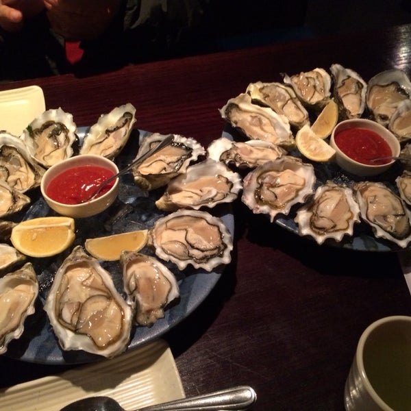 If you're an oyster fan, try the "French oysters" (not on the menu). It's $2/oyster but it's ridiculously creamy and fresh. Trust me, it's worth the extra dollar.