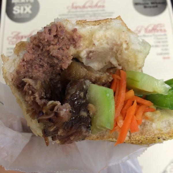 4/24/2014にIvana L.がNicky&#39;s Vietnamese Sandwichesで撮った写真