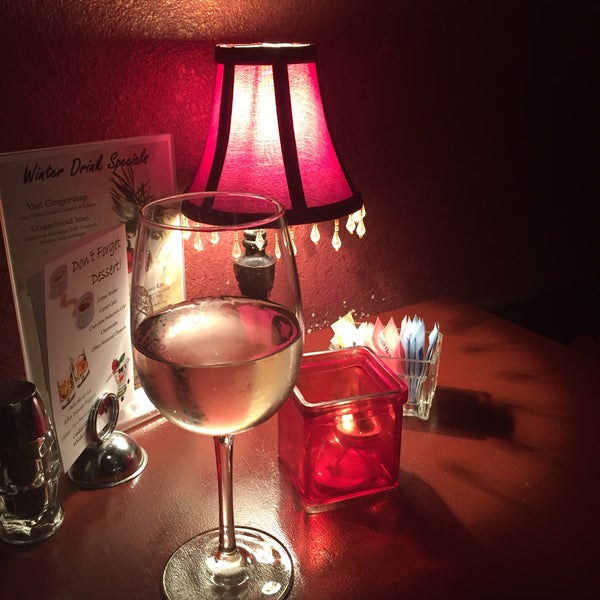 Bay Street Bar and Grill American Restaurant in Florence