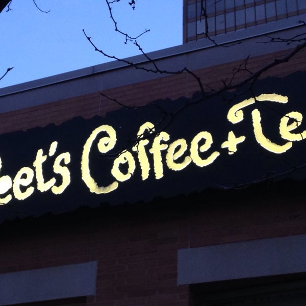 Das Foto wurde bei Peet&#39;s Coffee &amp; Tea von Mark C. am 12/2/2014 aufgenommen