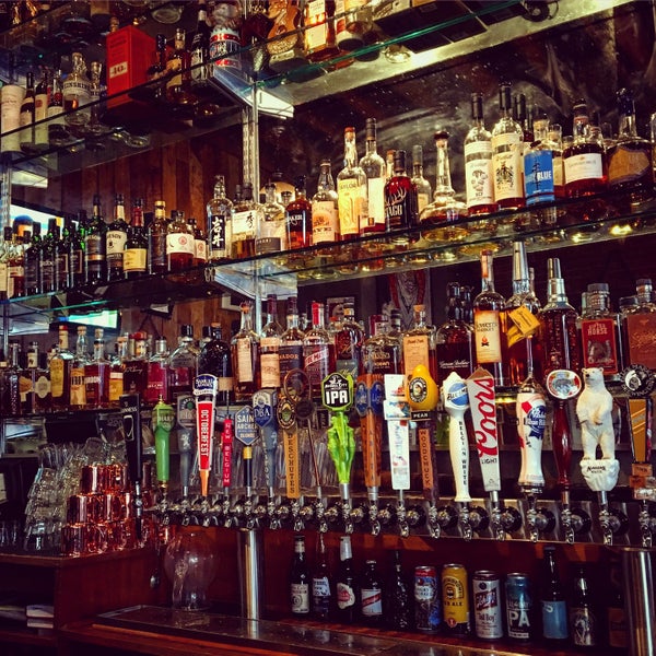 10/6/2017にgno m.がSnake Pit Alehouse Whiskey Bar &amp; Kitchenで撮った写真