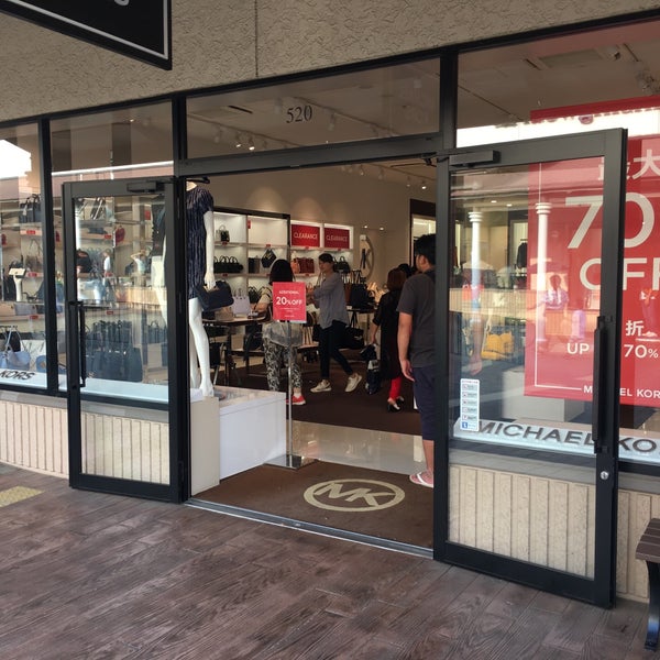 Michael Kors Outlet