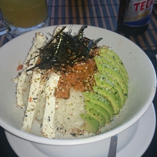 Das Foto wurde bei Furasshu Japanese Cuisine von Mateo D. am 5/31/2015 aufgenommen