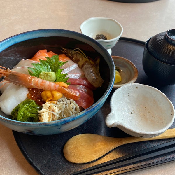 海鮮和食処 黒潮ダイニング 花 Japanese Restaurant