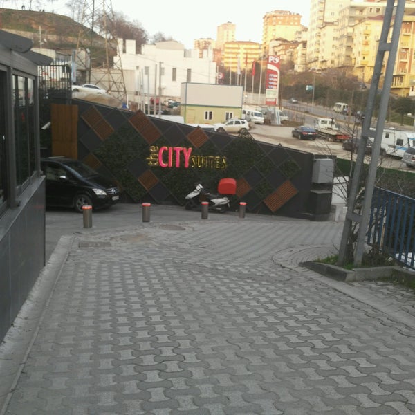 2/19/2017 tarihinde Veronika L.ziyaretçi tarafından The City Suites'de çekilen fotoğraf