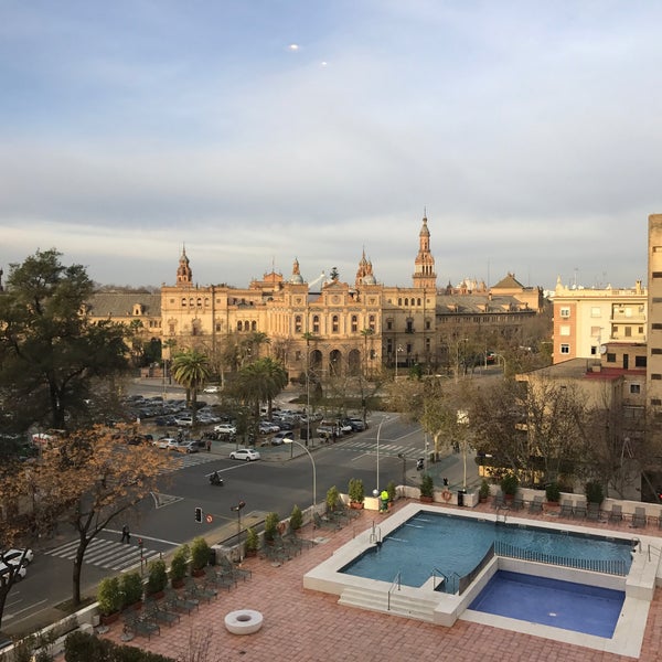 Photo taken at Hotel Meliá Sevilla by Wolfgang R. on 2/20/2017