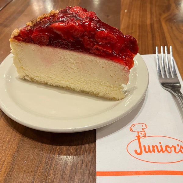 Photo taken at Junior&#39;s Restaurant by Crick W. on 7/5/2022