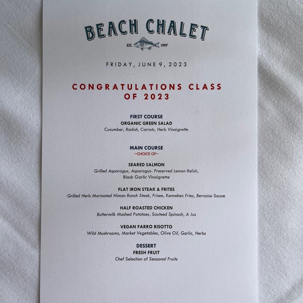Foto tirada no(a) Beach Chalet Brewery &amp; Restaurant por Crick W. em 6/9/2023