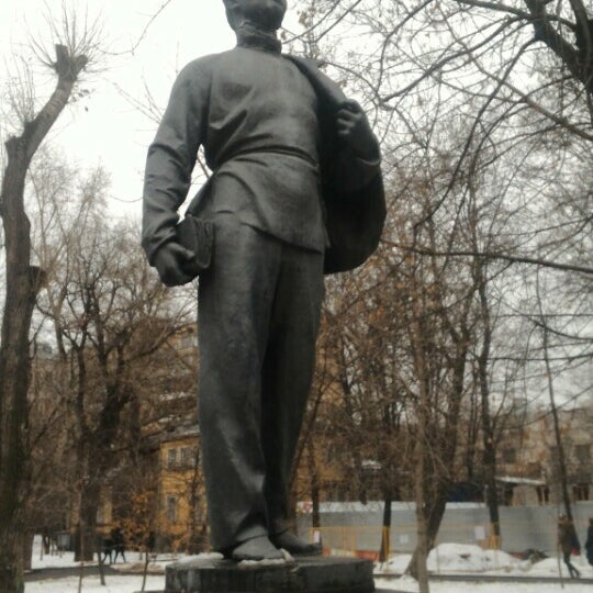 Фото Памятники Молодым