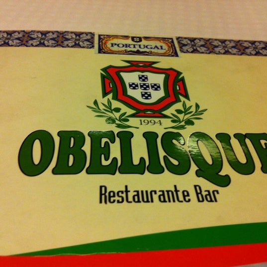 Снимок сделан в Obelisque Restaurante Bar пользователем Taina S. 10/24/2012