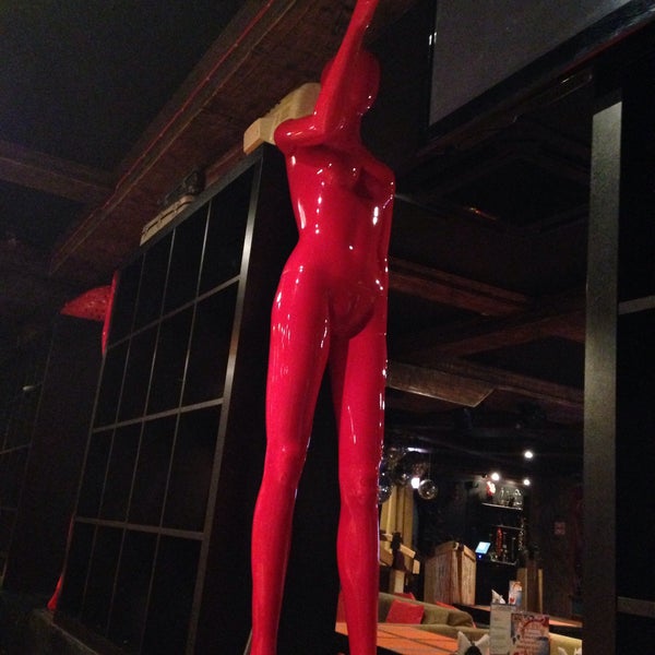 7/27/2015 tarihinde Olga K.ziyaretçi tarafından Shishas Lounge Bar'de çekilen fotoğraf