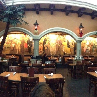 Foto tomada en Abuelo&#39;s Mexican Restaurant  por Juan V. el 12/11/2012
