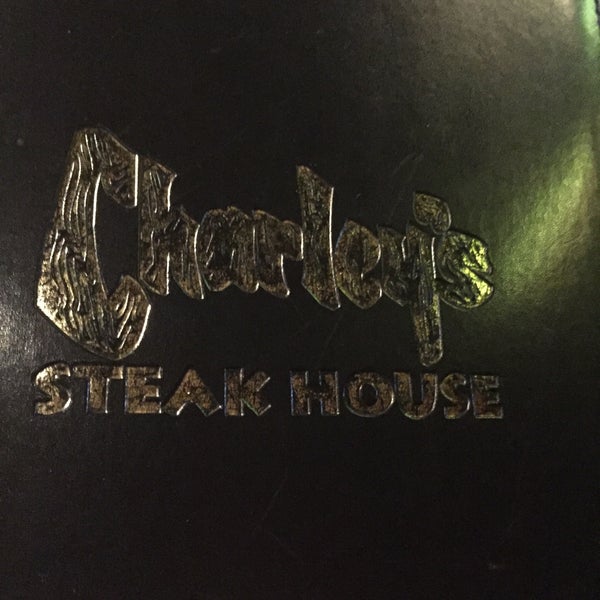 4/29/2016에 Lisa B.님이 Charley&#39;s Steak House &amp; Seafood Grille에서 찍은 사진