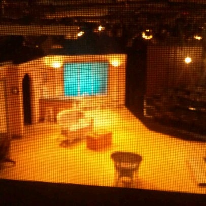 รูปภาพถ่ายที่ Theatre Suburbia โดย Marcus เมื่อ 12/28/2012