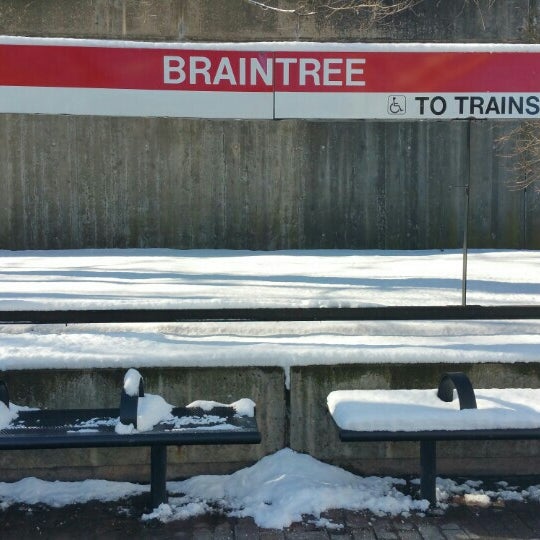 Fotos en MBTA Braintree Station Estación de metro en Braintree